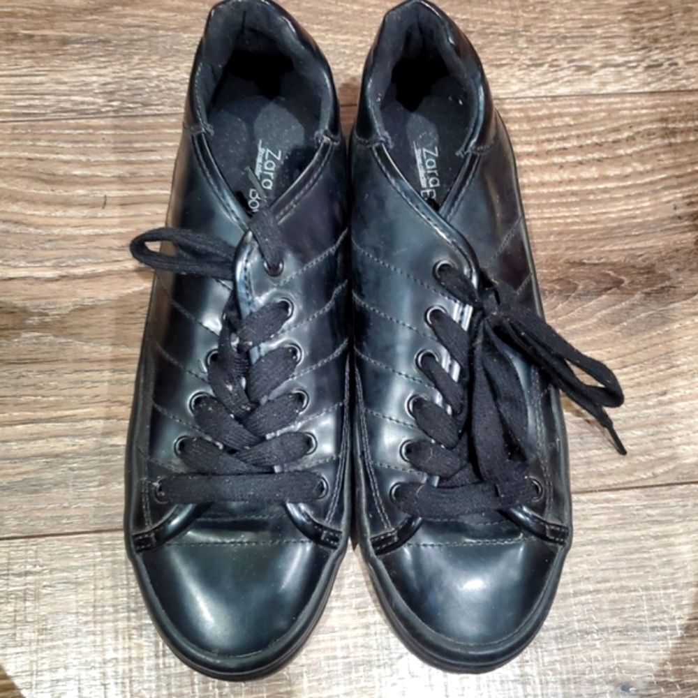 Boys Zara Leather Sneakers Size 4.5-5 Sleek Black Leather Sneakers for Boys